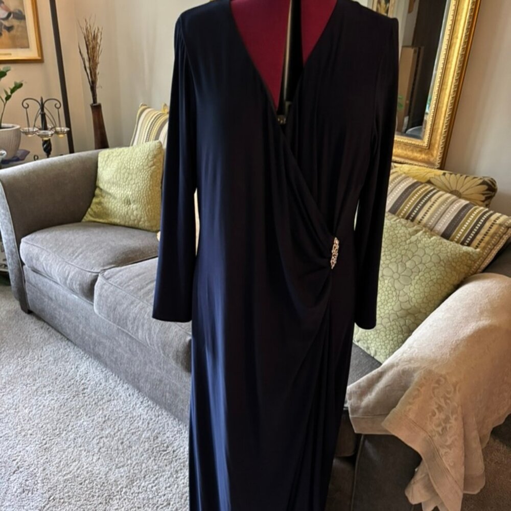R&M Richard Woman BLUE NAVY Sz 16W Gown Long Sleeve